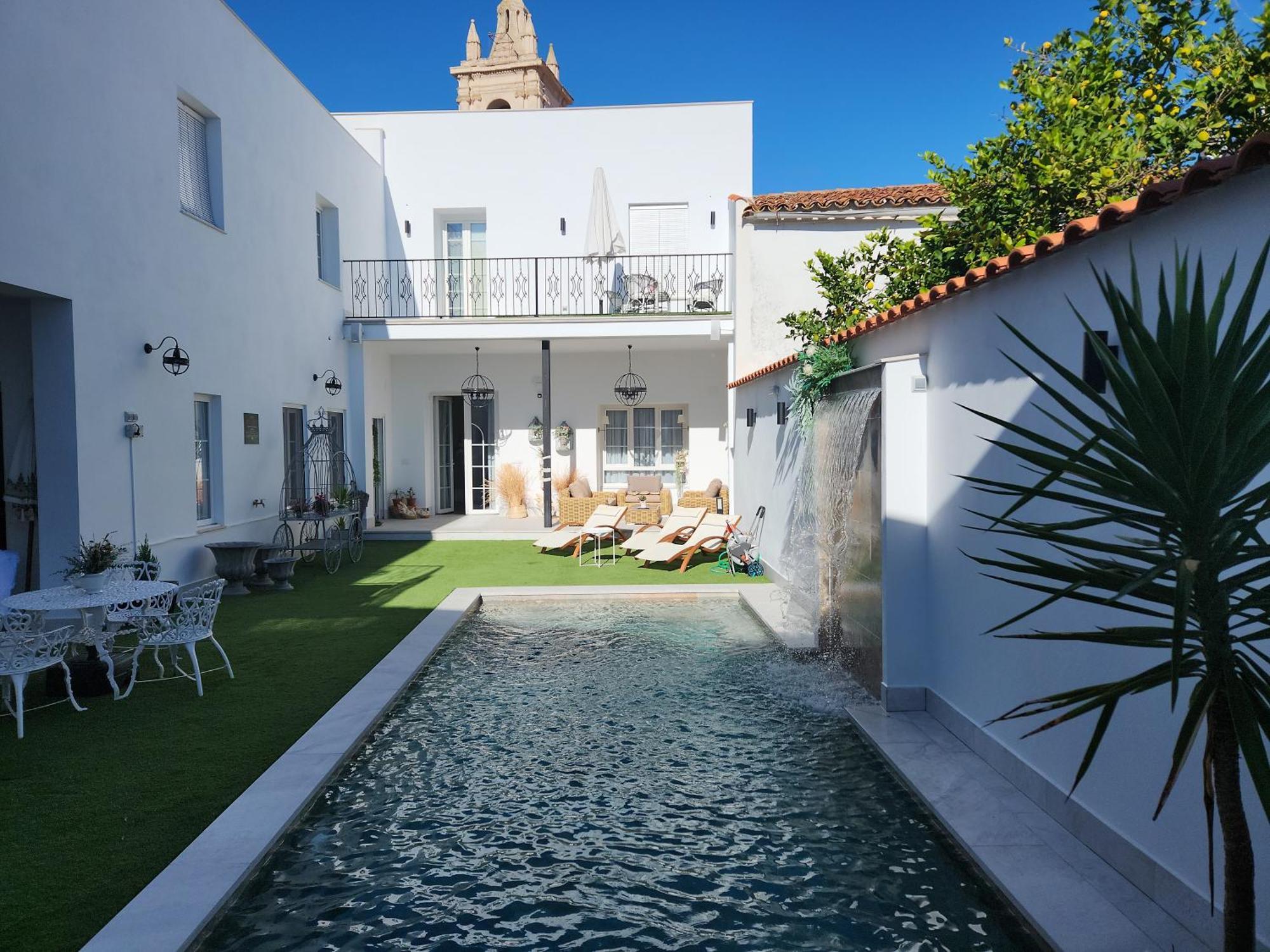 Hotel Boutique Iulia 5 Estrellas Medina de las Torres ภายนอก รูปภาพ