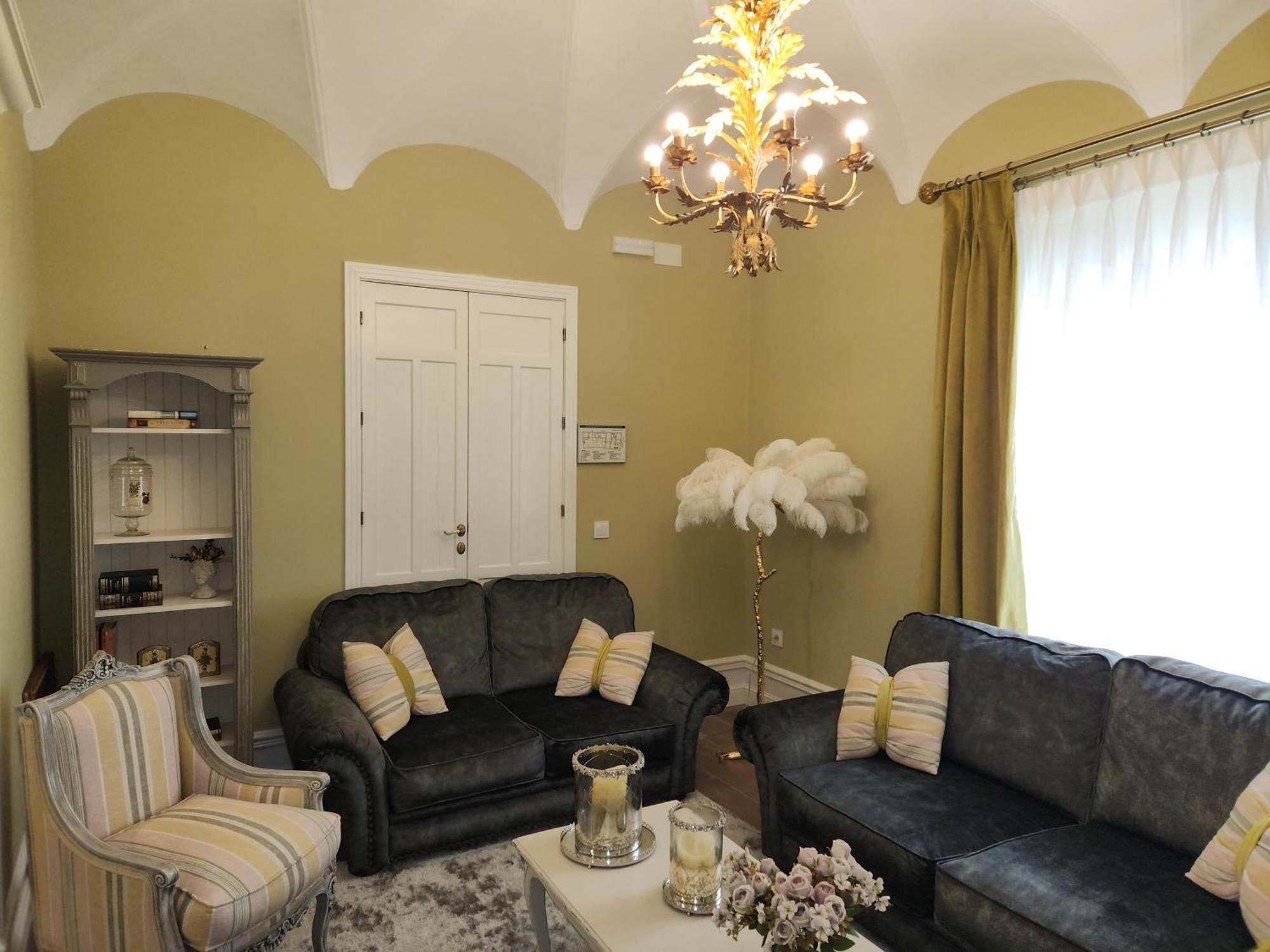 Hotel Boutique Iulia 5 Estrellas Medina de las Torres ภายนอก รูปภาพ