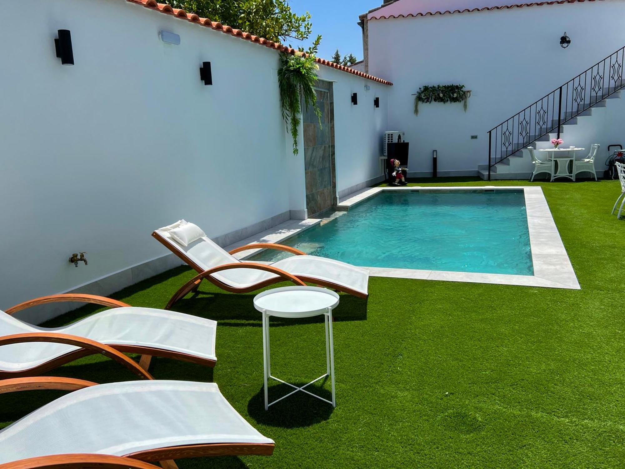 Hotel Boutique Iulia 5 Estrellas Medina de las Torres ภายนอก รูปภาพ