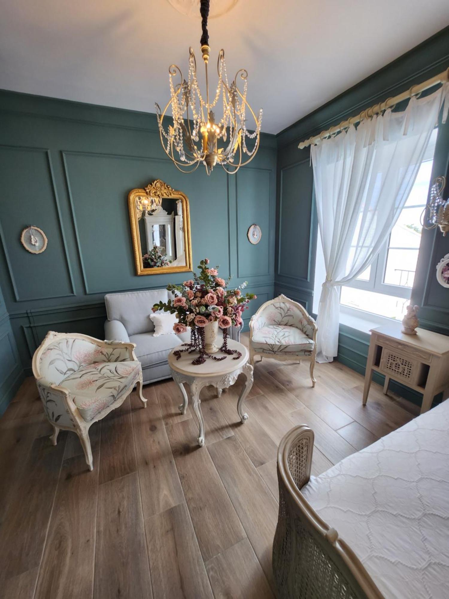 Hotel Boutique Iulia 5 Estrellas Medina de las Torres ภายนอก รูปภาพ