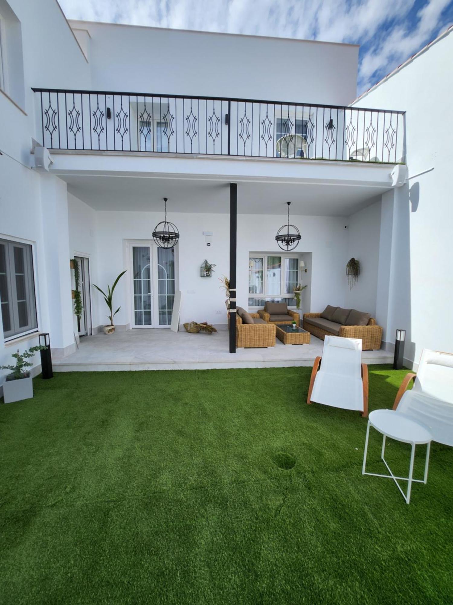 Hotel Boutique Iulia 5 Estrellas Medina de las Torres ภายนอก รูปภาพ